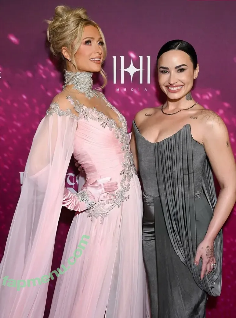 Demi Lovato nude photo #1468 (ddlovato)