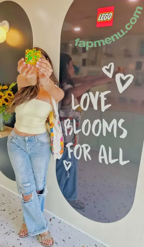 Demi Lynn nude photo #0015 (.oink11 / d_lioness_)