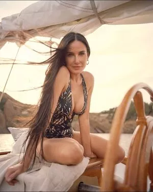 Demi Moore / demimoore / justdemi / kyliedemi nude photo #0219