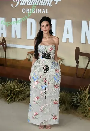 Demi Moore / demimoore / justdemi / kyliedemi nude photo #0949