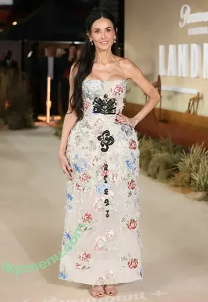 Demi Moore / demimoore / justdemi / kyliedemi nude photo #0960