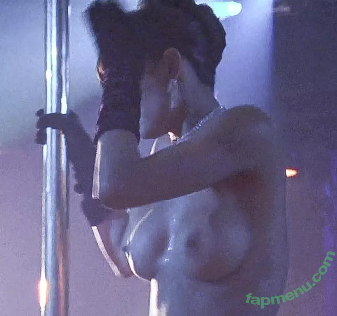 Demi Moore nude photo #0080 (demimoore / justdemi / kyliedemi)