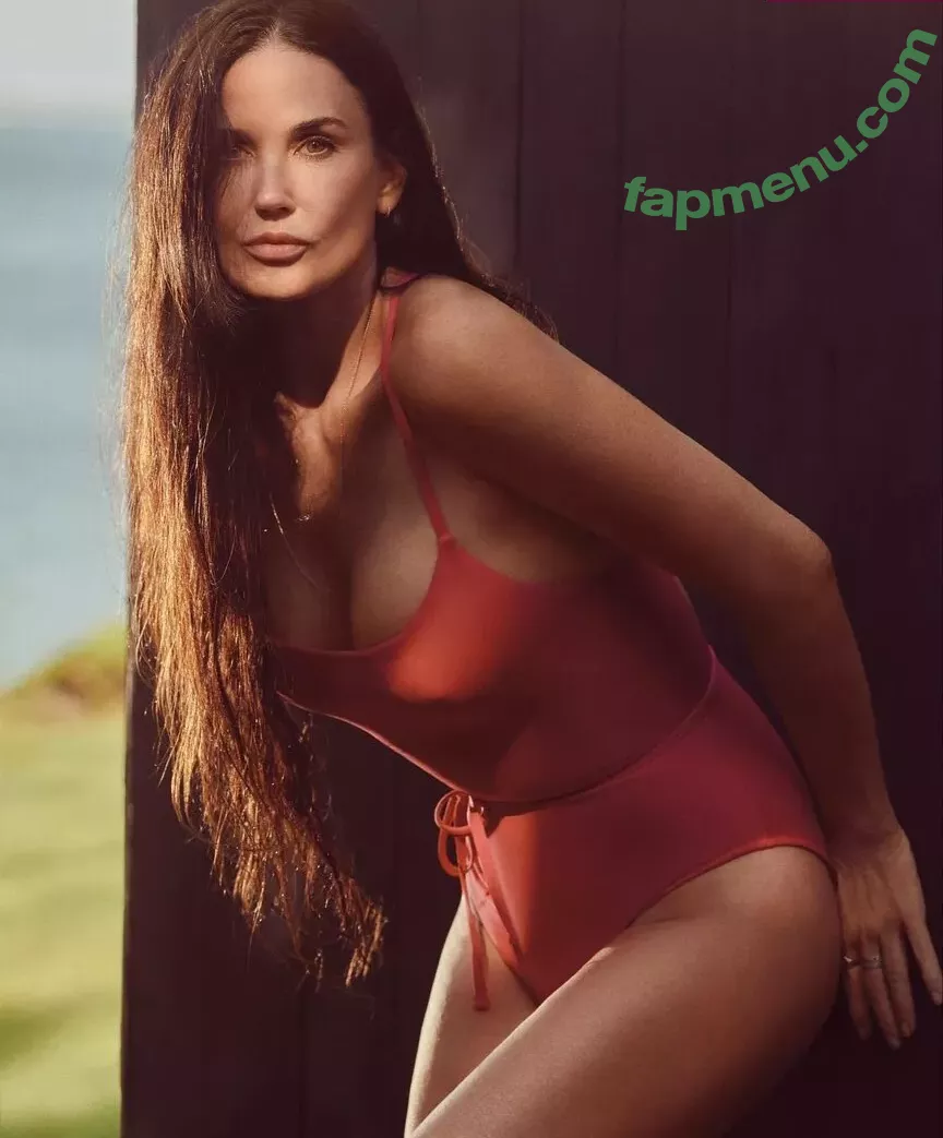 Demi Moore nude photo #0083 (demimoore / justdemi / kyliedemi)