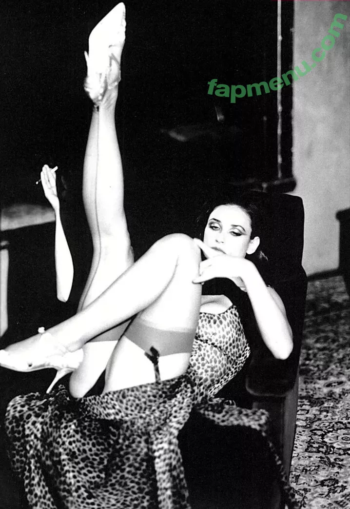 Demi Moore nude photo #0097 (demimoore / justdemi / kyliedemi)