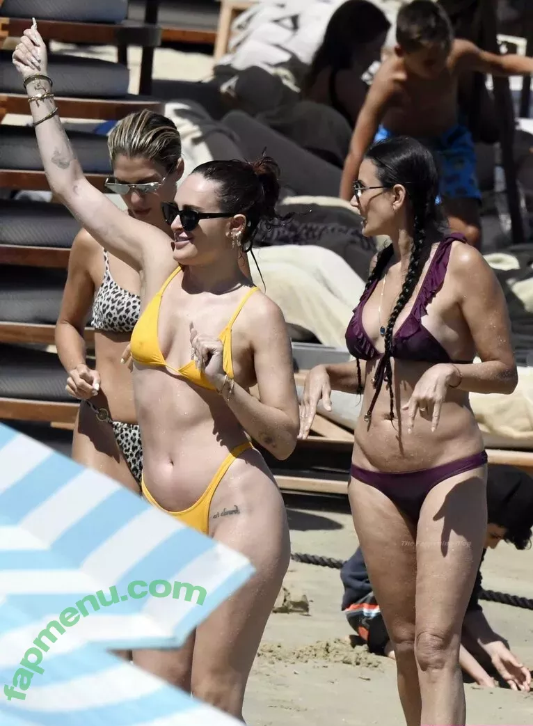 Demi Moore nude photo #0127 (demimoore / justdemi / kyliedemi)