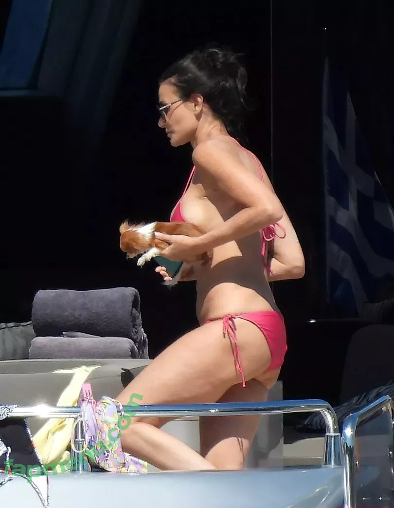 Demi Moore nude photo #0139 (demimoore / justdemi / kyliedemi)