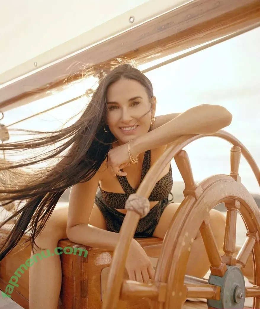 Demi Moore nude photo #0223 (demimoore / justdemi / kyliedemi)