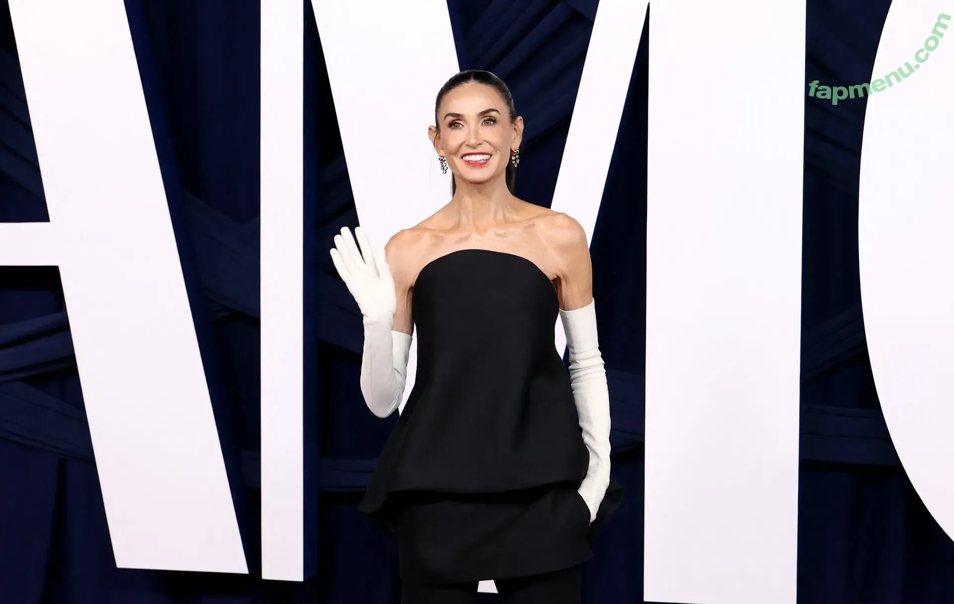 Demi Moore nude photo #0861 (demimoore / justdemi / kyliedemi)