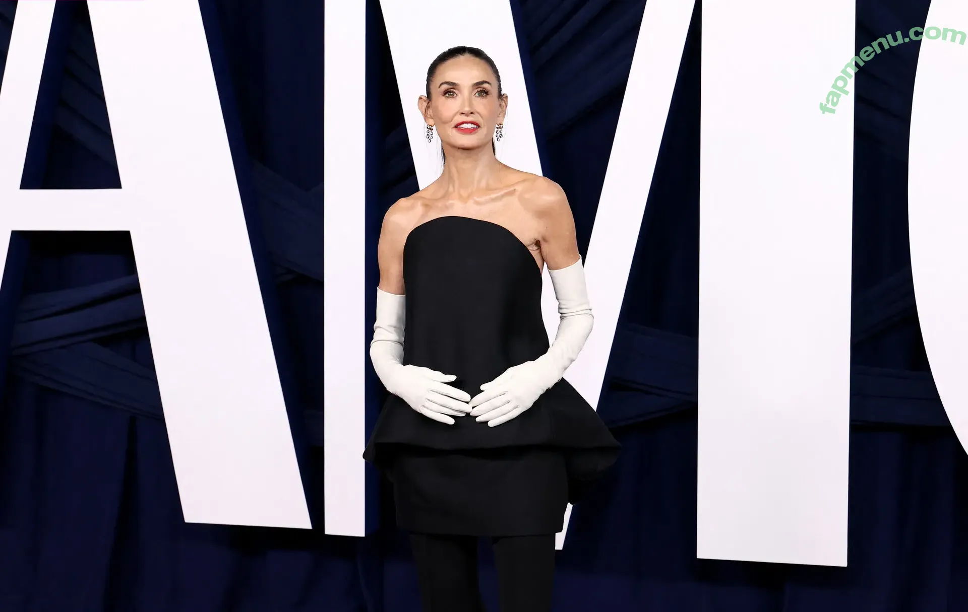 Demi Moore nude photo #0865 (demimoore / justdemi / kyliedemi)