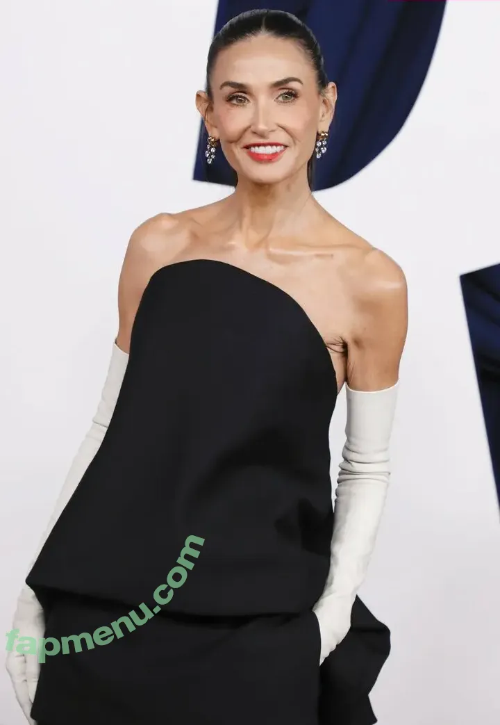 Demi Moore nude photo #0866 (demimoore / justdemi / kyliedemi)