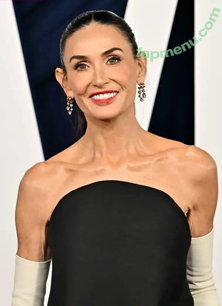 Demi Moore nude photo #0874 (demimoore / justdemi / kyliedemi)