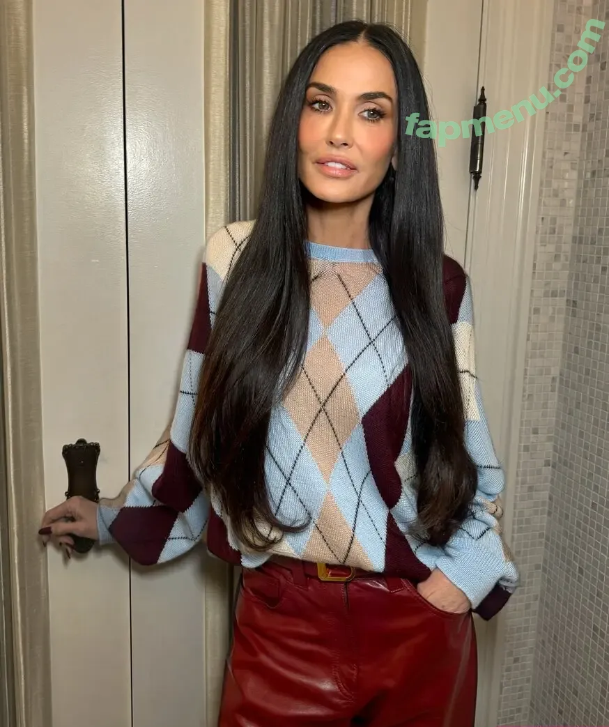 Demi Moore nude photo #0880 (demimoore / justdemi / kyliedemi)