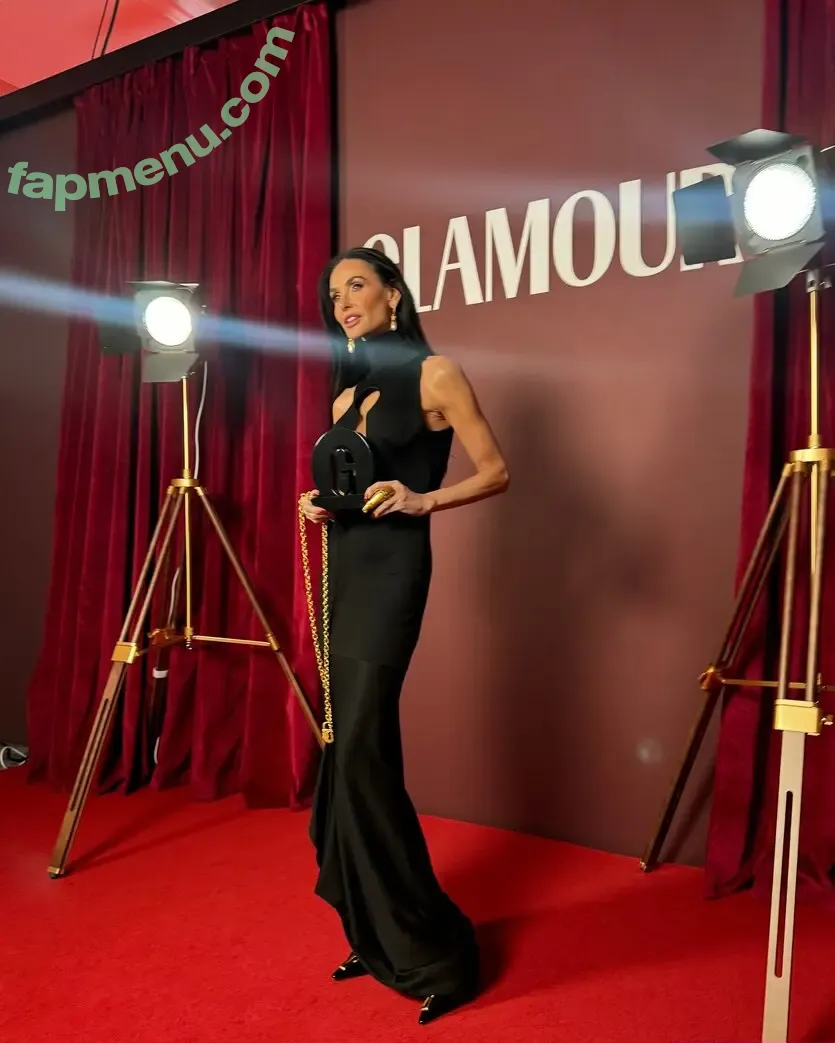 Demi Moore nude photo #0936 (demimoore / justdemi / kyliedemi)