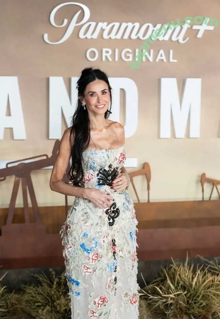 Demi Moore nude photo #0977 (demimoore / justdemi / kyliedemi)