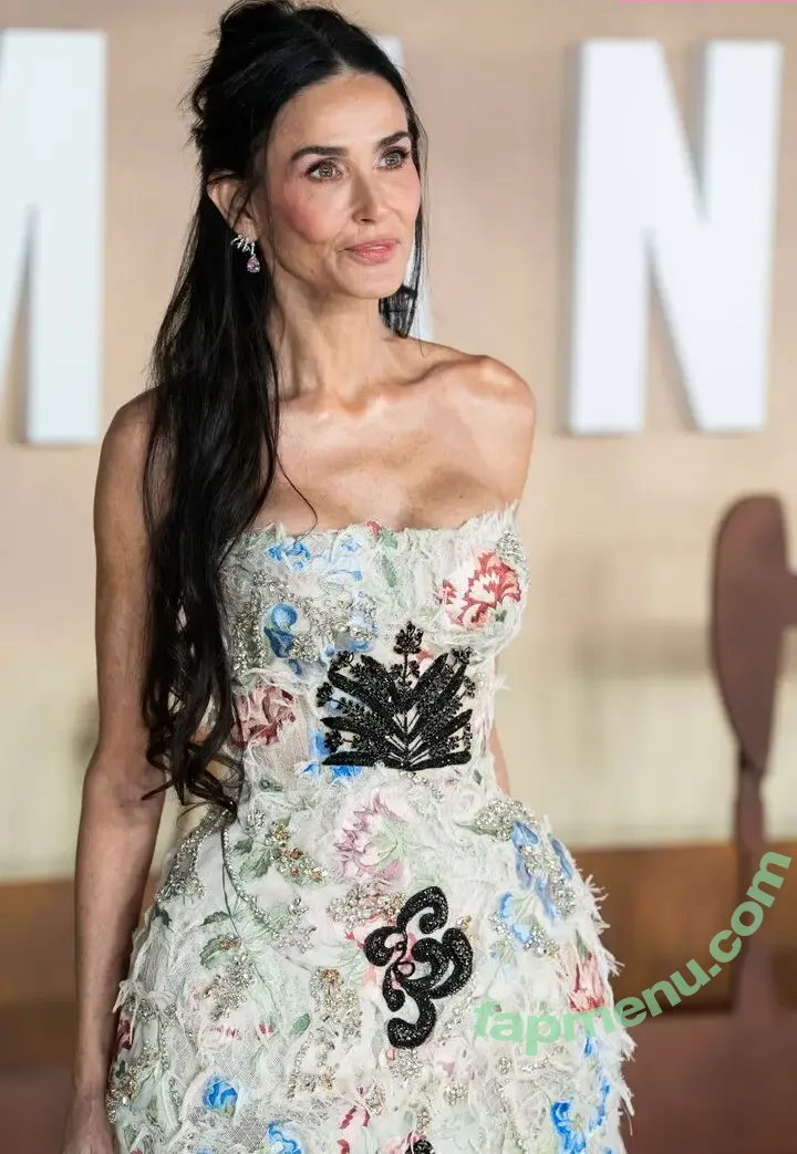 Demi Moore nude photo #0978 (demimoore / justdemi / kyliedemi)