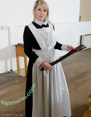 Demi Scott / mercedes / officialdemiscott nude photo #0840