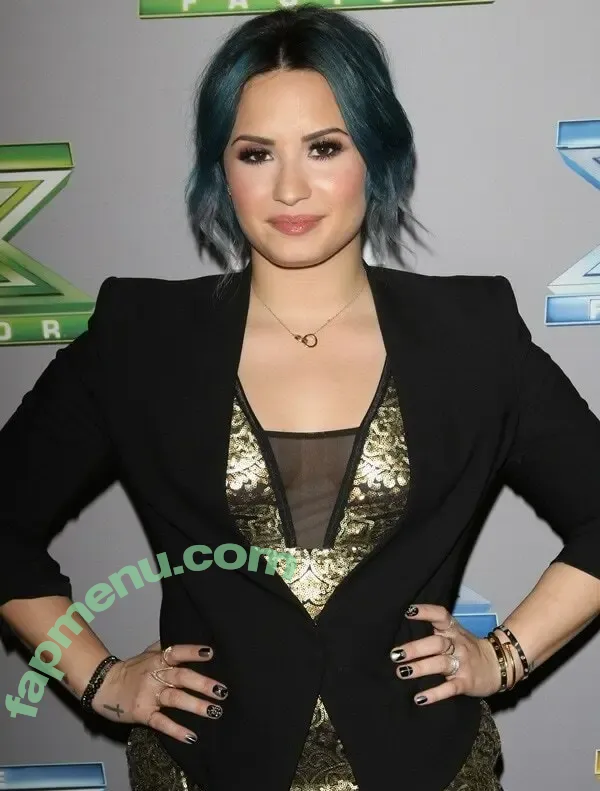 Demilovato nude photo #0016 (Demilovato)