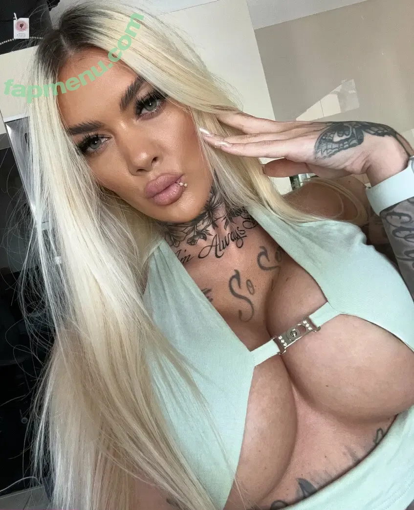 Deminecka nude photo #0163 (Denisa B.)