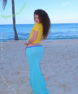 Demitra Kalogeras / demitrakalogeras / kalogerasisters nude photo #0227