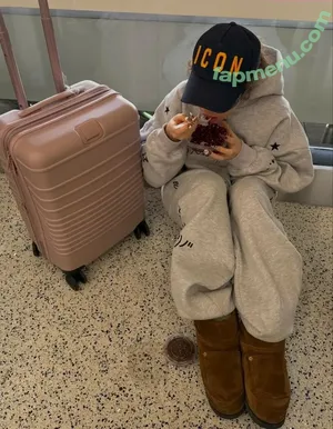 Demitra Kalogeras / demitrakalogeras / kalogerasisters nude photo #0238