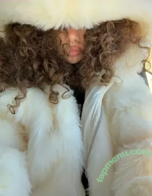 Demitra Kalogeras / demitrakalogeras / kalogerasisters nude photo #0241