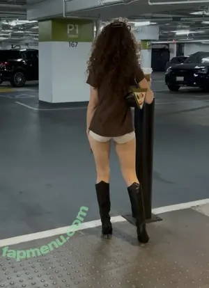 Demitra Kalogeras / demitrakalogeras / kalogerasisters nude photo #0248