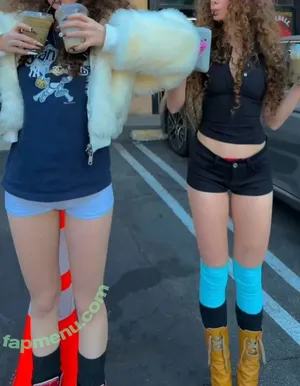 Demitra Kalogeras / demitrakalogeras / kalogerasisters nude photo #0255