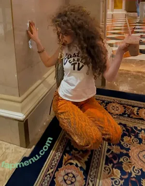 Demitra Kalogeras / demitrakalogeras / kalogerasisters nude photo #0261