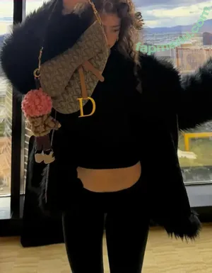 Demitra Kalogeras / demitrakalogeras / kalogerasisters nude photo #0262