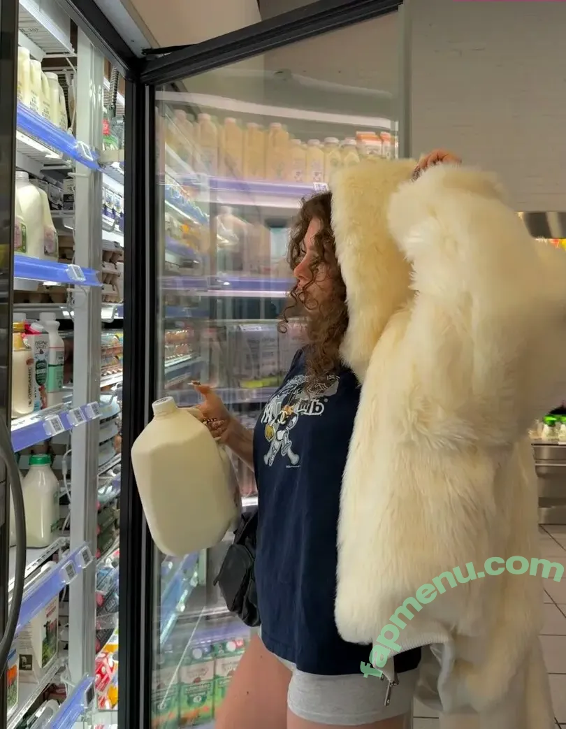 Demitra Kalogeras nude photo #0240 (demitrakalogeras / kalogerasisters)