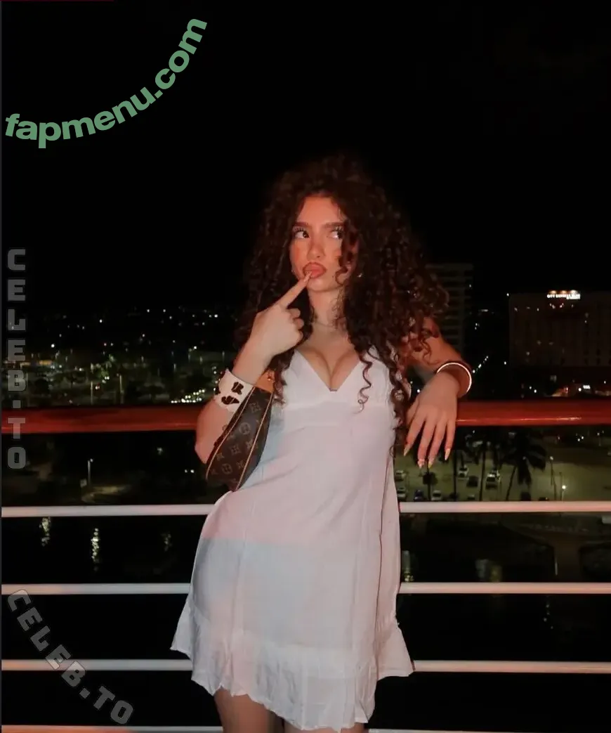 Demitra Kalogeras nude photo #0283 (demitrakalogeras / kalogerasisters)