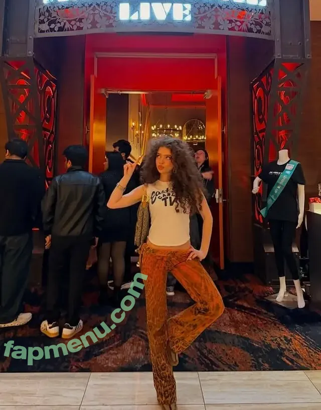 Demitra Kalogeras nude photo #0292 (demitrakalogeras / kalogerasisters)