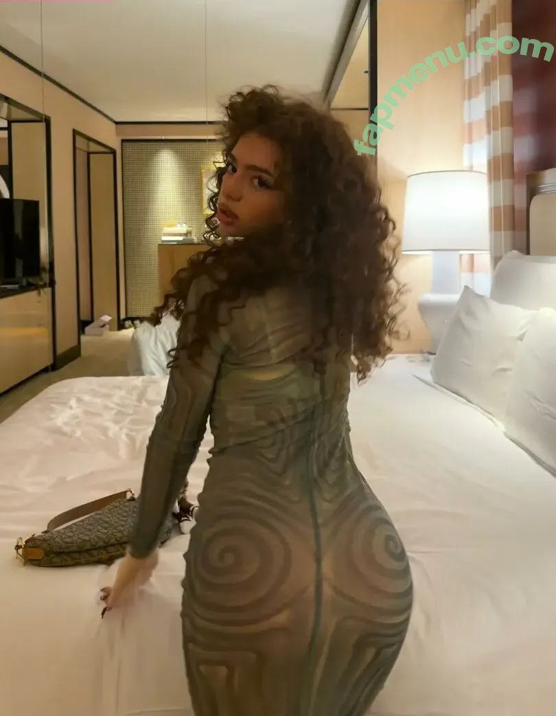 Demitra Kalogeras nude photo #0296 (demitrakalogeras / kalogerasisters)