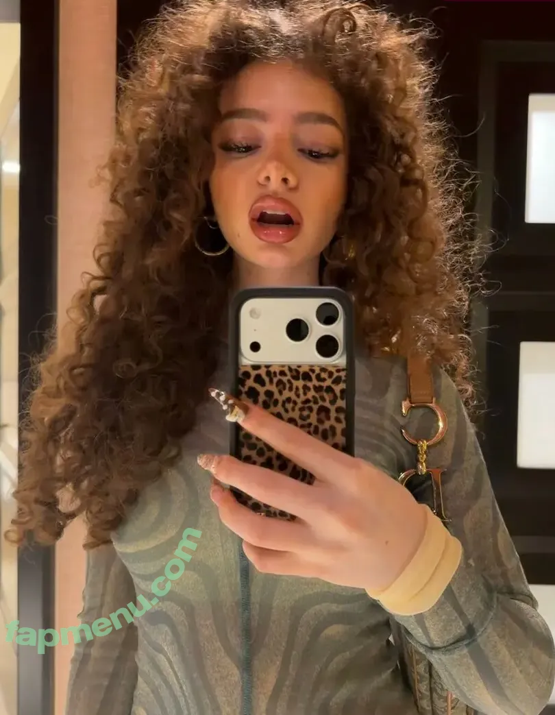 Demitra Kalogeras nude photo #0300 (demitrakalogeras / kalogerasisters)