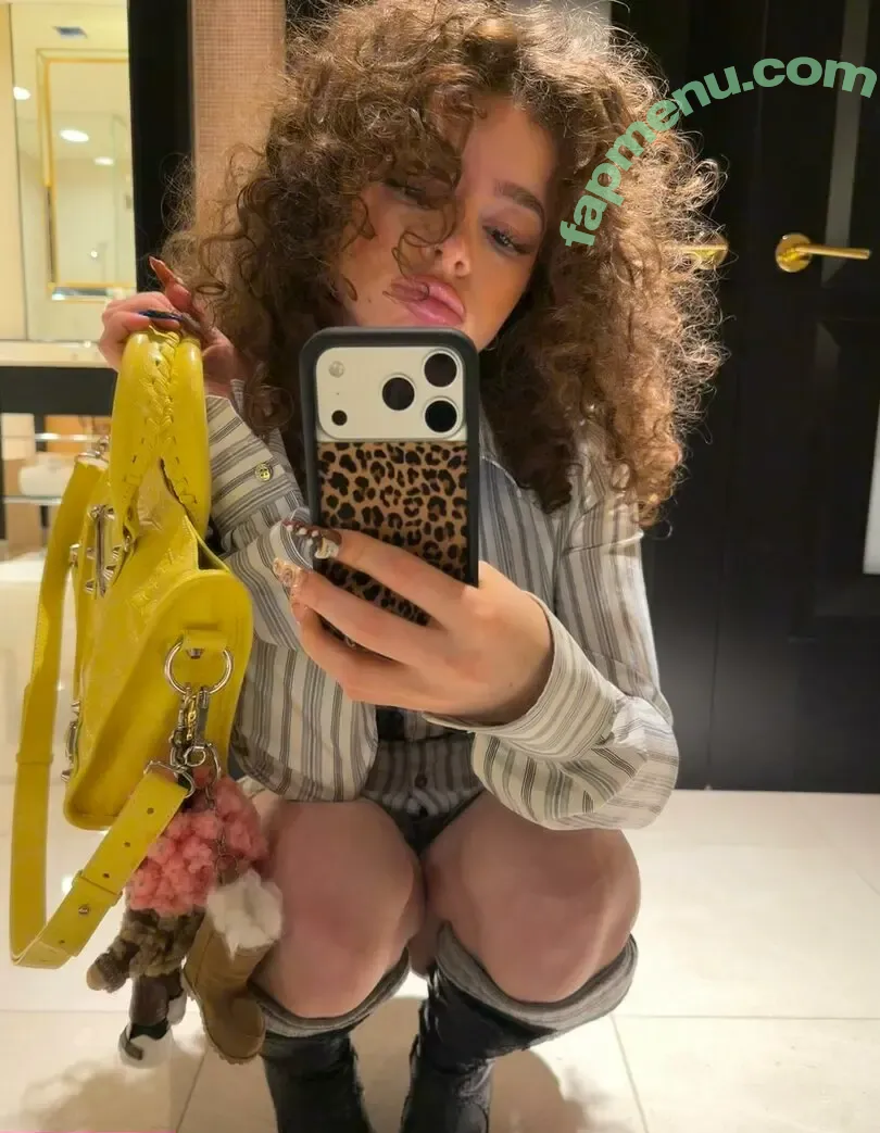 Demitra Kalogeras nude photo #0309 (demitrakalogeras / kalogerasisters)