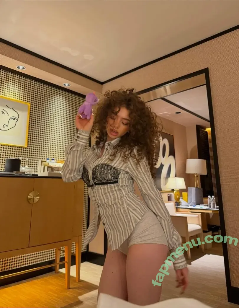 Demitra Kalogeras nude photo #0315 (demitrakalogeras / kalogerasisters)