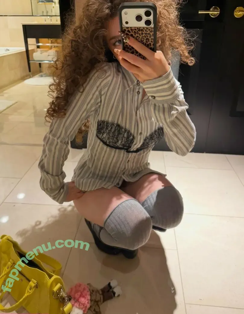 Demitra Kalogeras nude photo #0319 (demitrakalogeras / kalogerasisters)