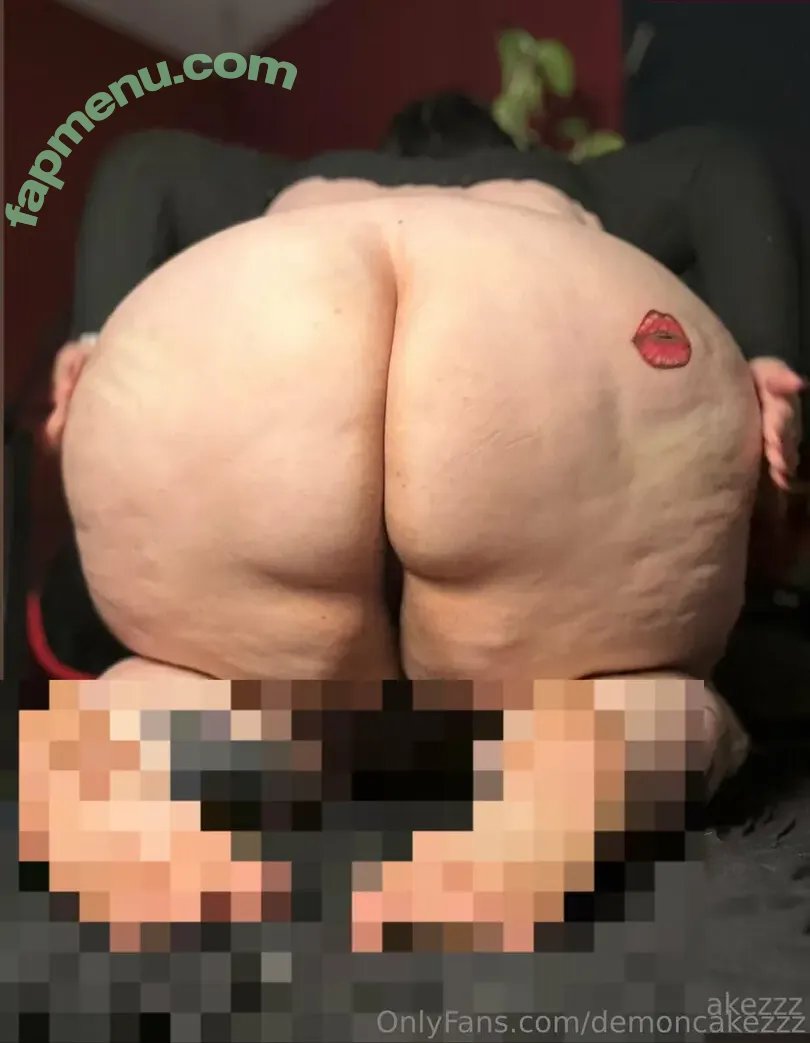 demoncakezzz nude photo #0043 (demoncakezzz)