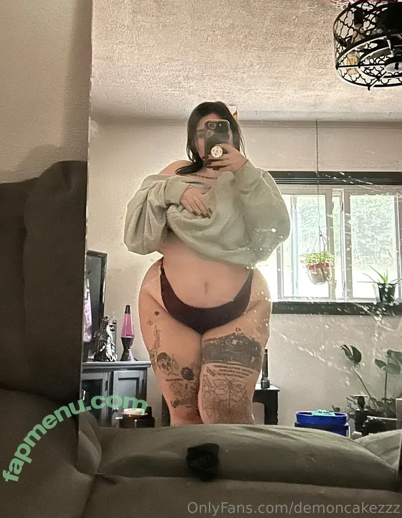 demoncakezzz nude photo #0049 (demoncakezzz)