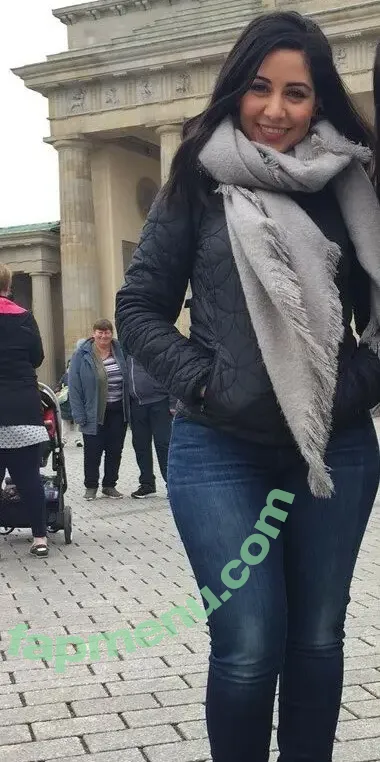 Dena Takruri nude photo #0030 (Palestinian-American reporter / denatakruri)