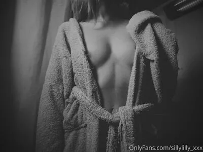 deniedlilly / lily_denial nude photo #0003