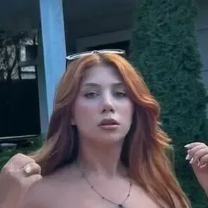 deniizellla / danielledenicola nude photo #0003