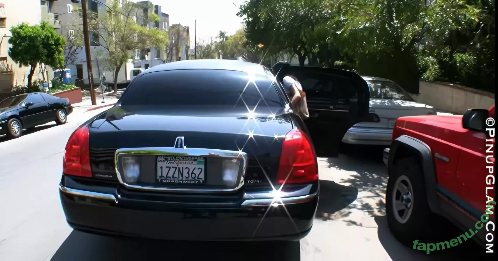 Denise Milani nude photo #0027 (denisemilani / denisemilaniofficial)