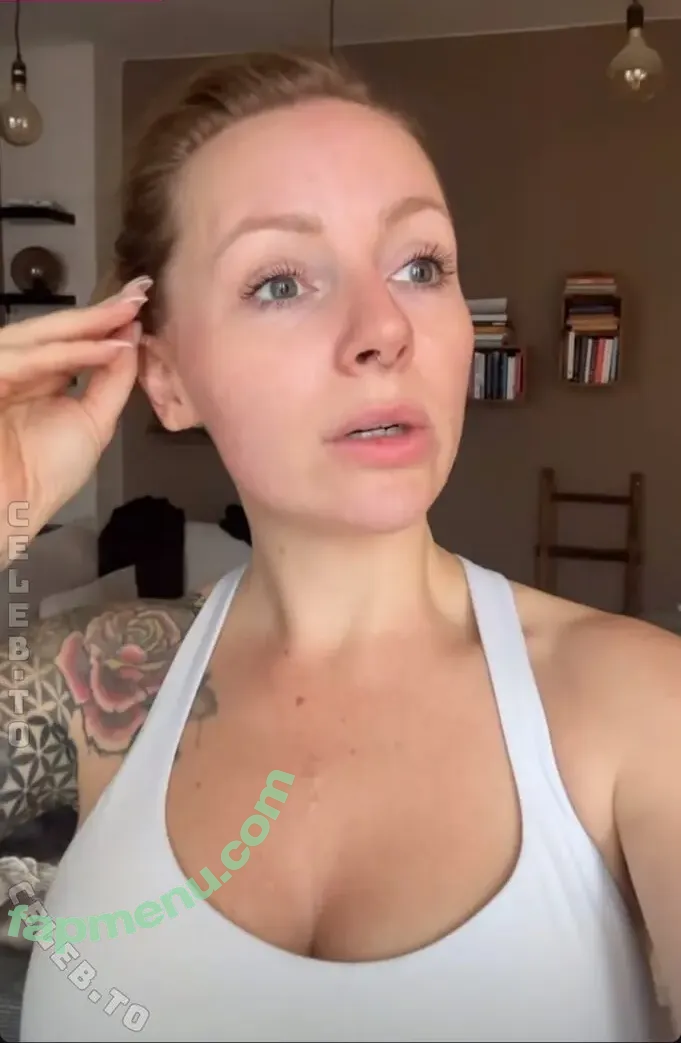 Denise Schwitalle nude photo #0354 (denise.schwitalle)