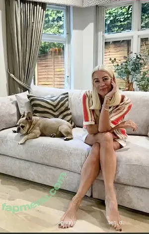 Denise Van Outen / vanouten_denise nude photo #0513