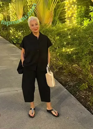 Denise Welch / denise_welch nude photo #0070