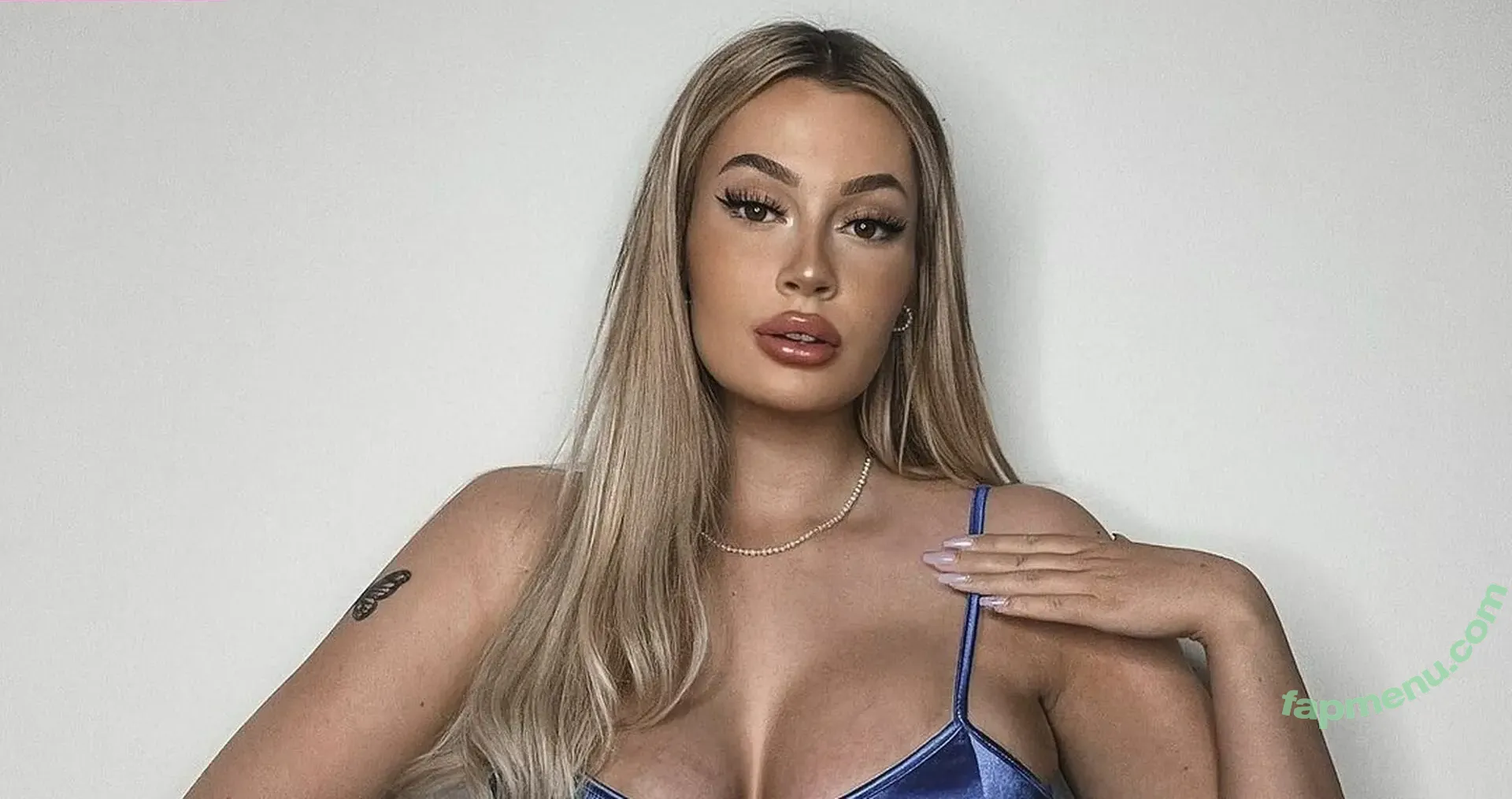 denisemski nude photo #0003 (denisemski)