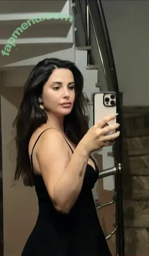 Deniz Bağdaş / denizbagdas nude photo #0043