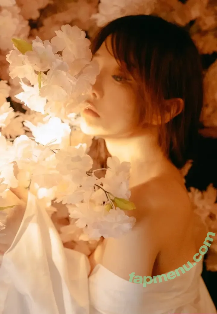 Denkakeke nude photo #0082 (DenKa / realanaandrews)