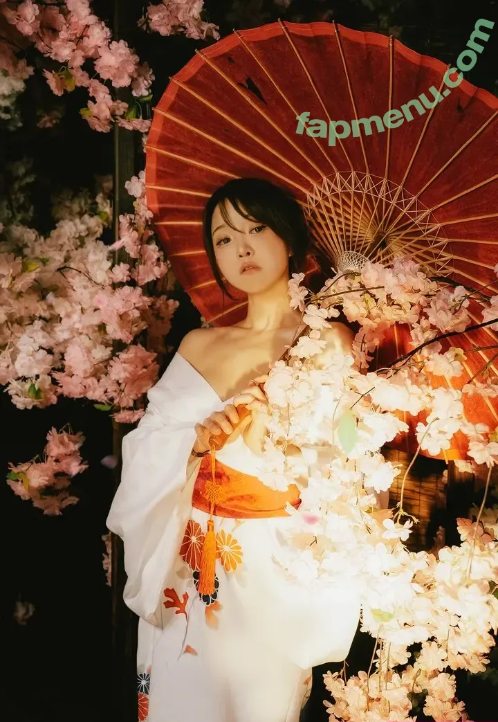 Denkakeke nude photo #0086 (DenKa / realanaandrews)